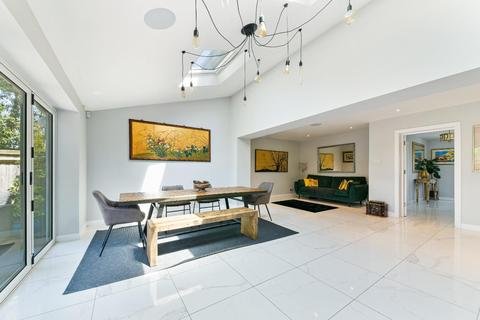 45 Seaforth Gardens, Epsom, KT19 0LR