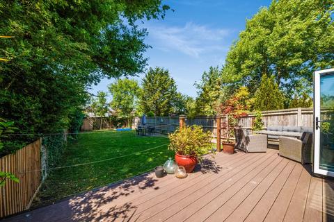 45 Seaforth Gardens, Epsom, KT19 0LR