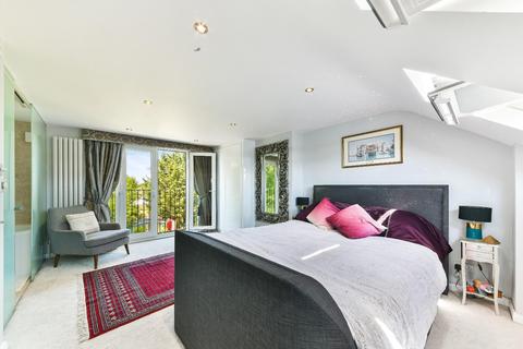 45 Seaforth Gardens, Epsom, KT19 0LR