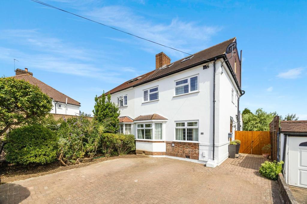 Rosedale Road, Stoneleigh 4 bed semidetached house £820,000