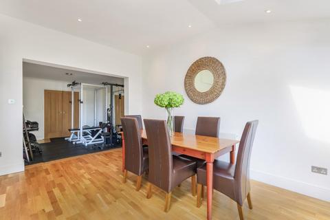 70 Rosedale Road, Epsom, KT17 2JH