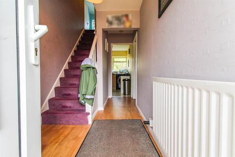 3 bedroom end of terrace house for sale - Chesford Crescent, Warwick