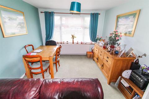 3 bedroom end of terrace house for sale - Chesford Crescent, Warwick