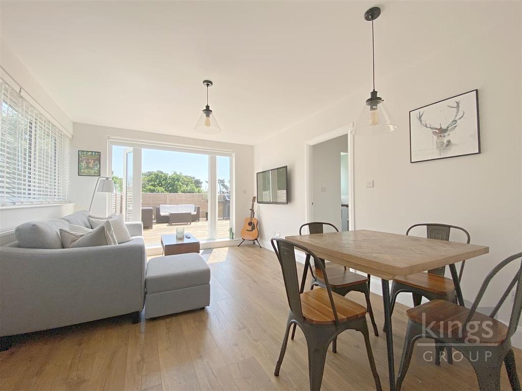 Dunraven Drive, Enfield 1 bed flat for sale £325,000