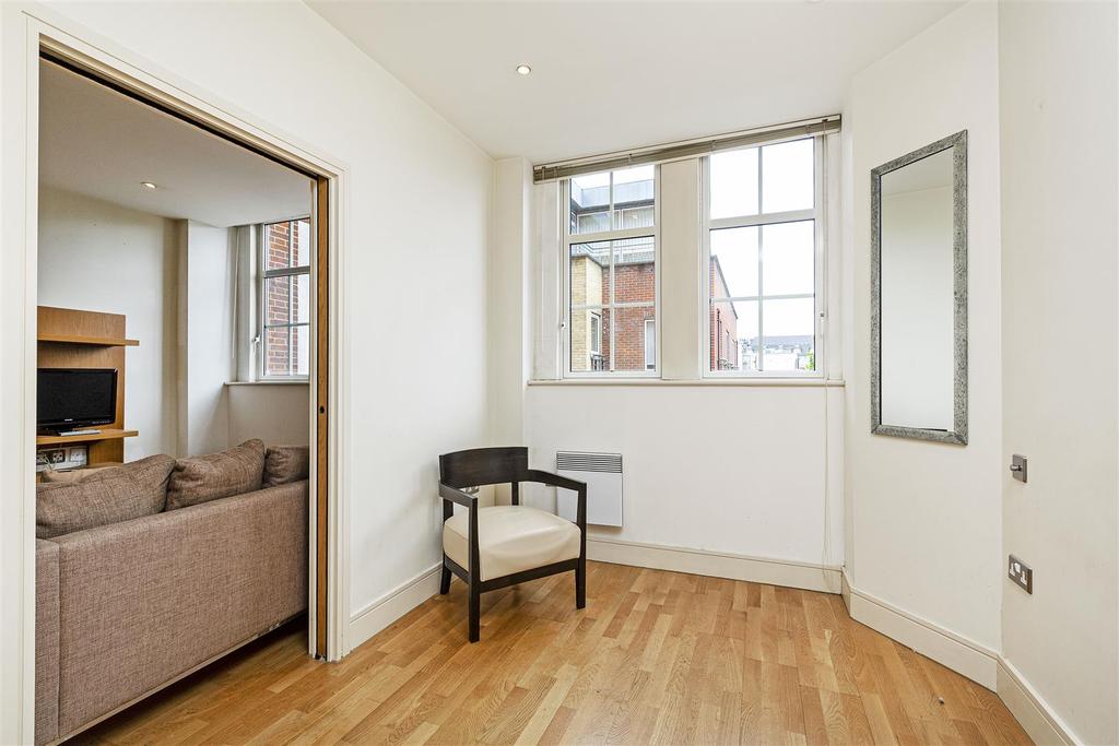 2nd Bedroom
