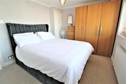 33 Cowper Close, Warwick, CV34 5YR