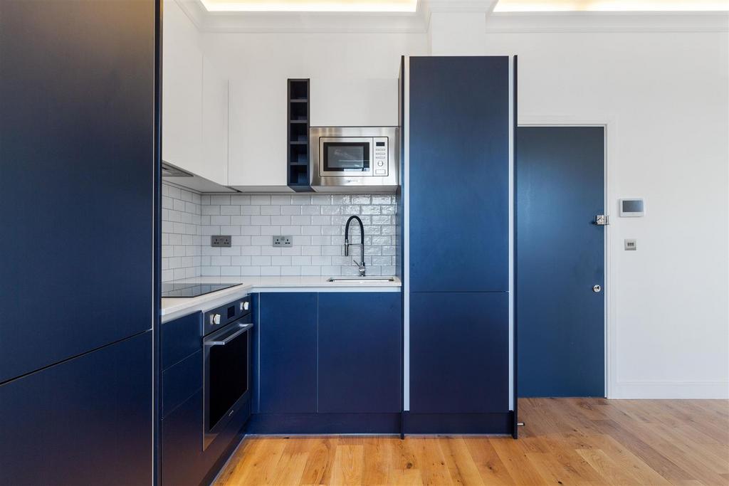 Kitchen - 5 SH.jpeg