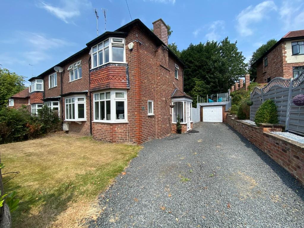 Crampton Drive, Hale Barns, Altrincham 3 bed semidetached house £