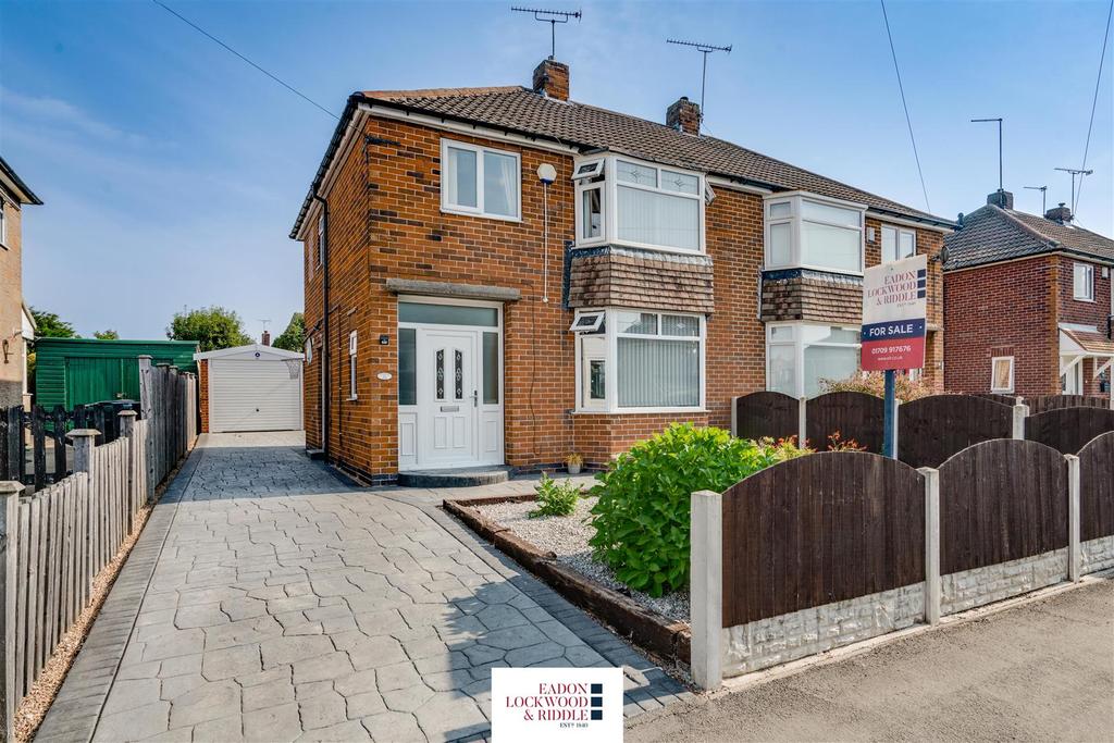 Bateman Road, Hellaby, Rotherham 3 bed semidetached house £200,000