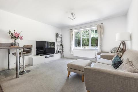 2 bedroom apartment for sale - Charlotte Close, Caversham, Reading