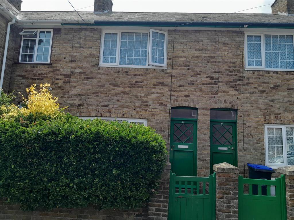 St. Davids Road, Ramsgate 2 bed house £895 pcm (£207 pw)