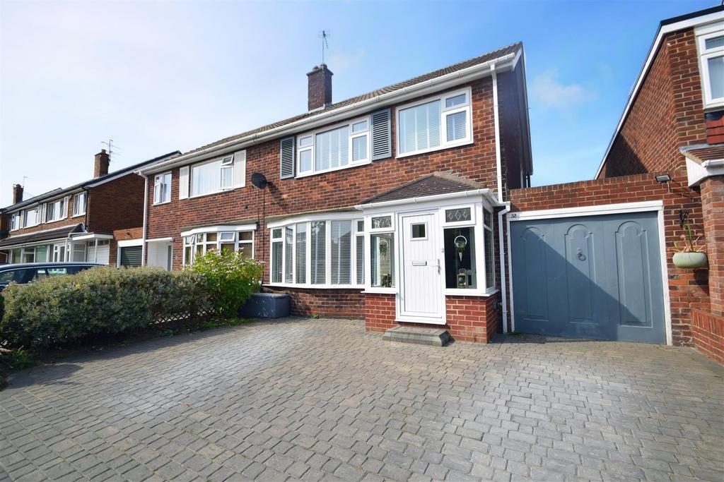 Willoughby Drive, Whitley Bay 3 bed semidetached house £389,950