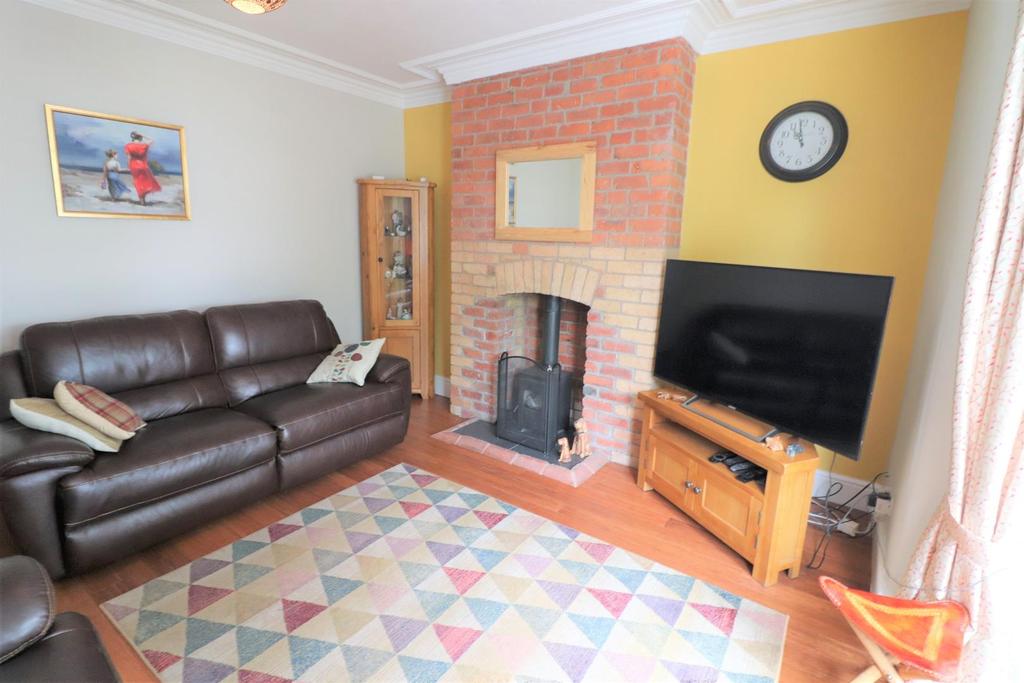 Front lounge