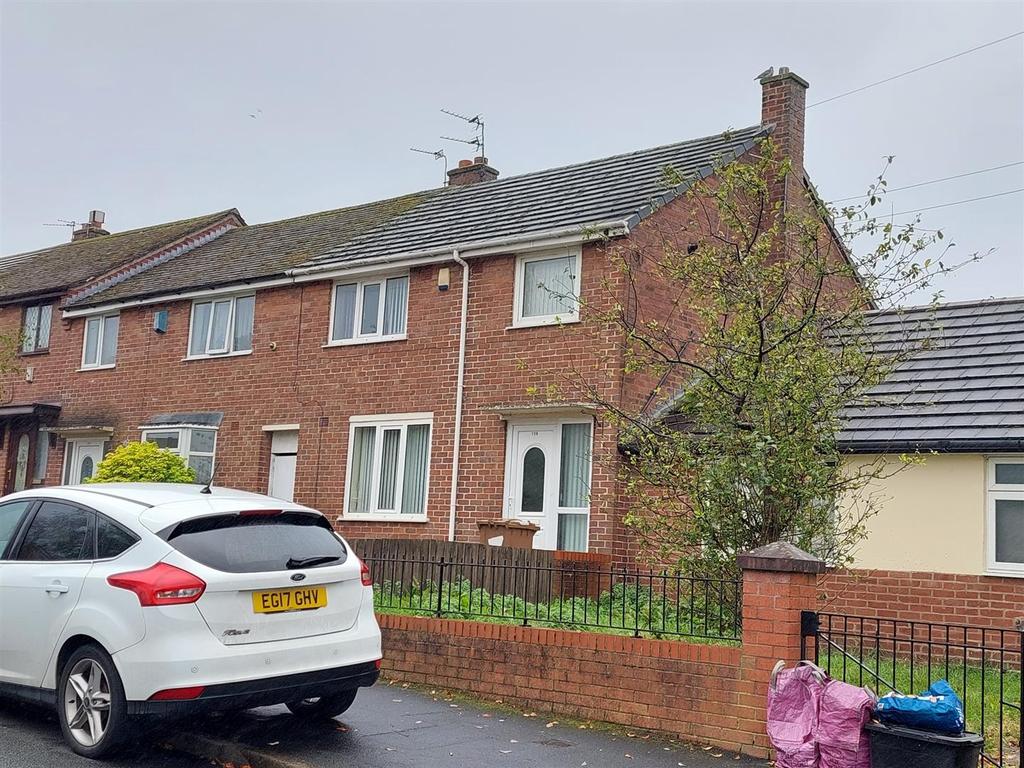 Mount Pleasant Avenue, Parr 3 bed townhouse £625 pcm (£144 pw)