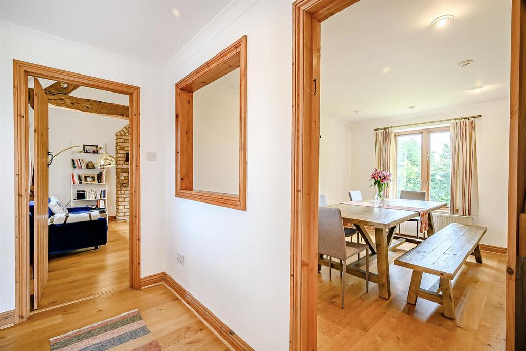 8513284-interior36.jpg