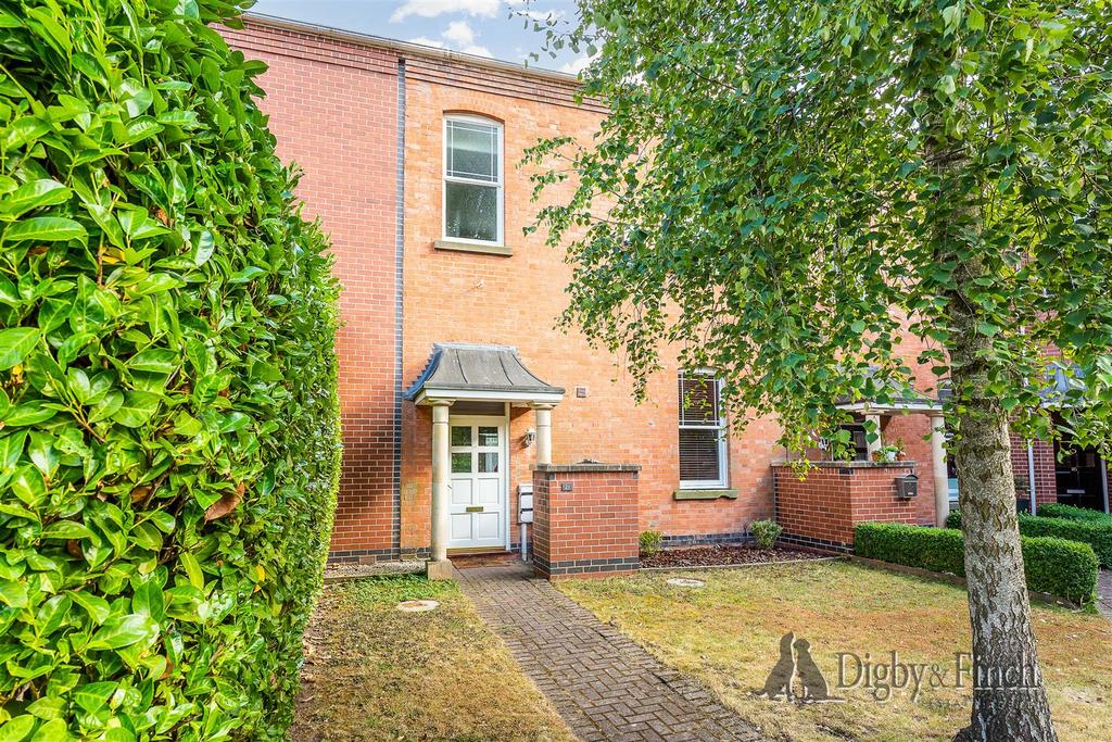 Shaftesbury Avenue, Upper Saxondale, RadcliffeOnTrent 3 bed house for sale £325,000