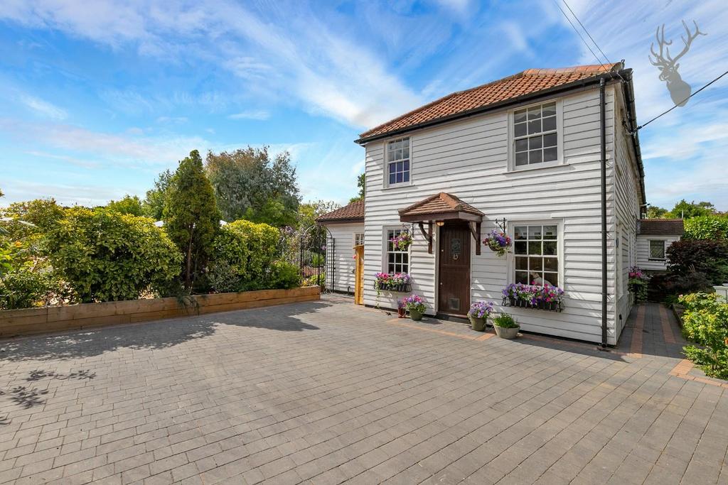 Hoe Lane, Lambourne End, Romford 3 bed cottage £625,000