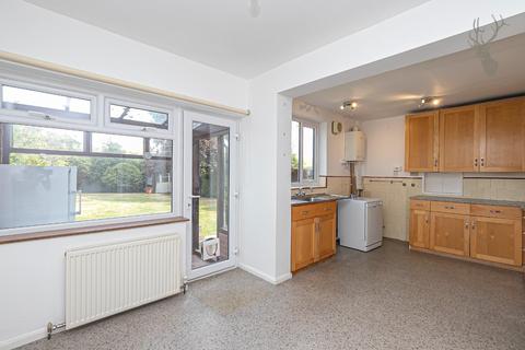 90 Dukes Avenue, Theydon Bois, Epping, CM16 7HF