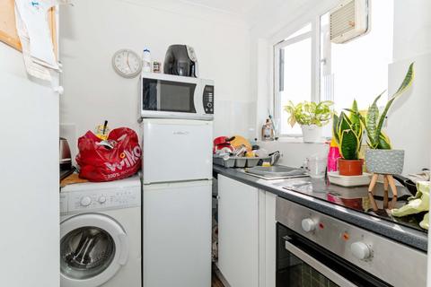Flat 1, Inglecroft Court Cokeham Road, Sompting, Lancing, BN15 0AJ