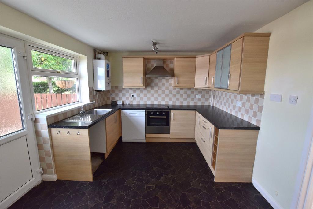 Briardene, Burnopfield, NE16 3 bed terraced house £695 pcm (£160 pw)