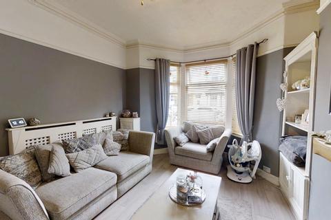 4 bedroom terraced house for sale - Longland Road, Wallasey