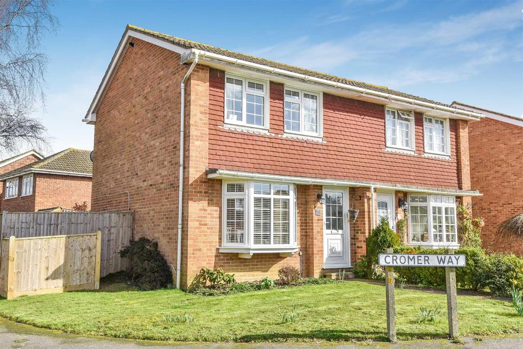 Cromer Way, Hailsham 2 bed semidetached house for sale £295,000