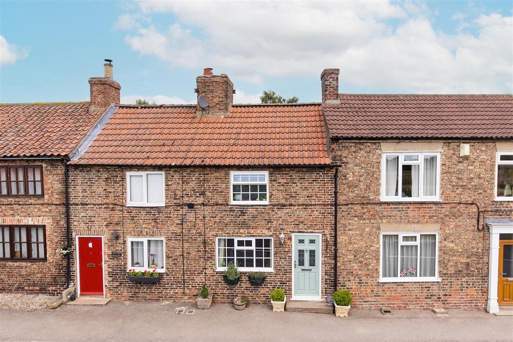 Newsham, Thirsk 2 bed terraced house £185,000