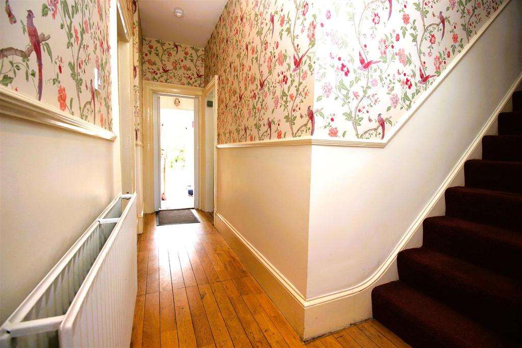 St. Peters Road, Margate 3 bed detached house £480,000