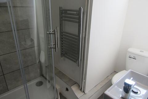 1 bedroom in a house share to rent - Eyrescroft, Bretton, Peterborough