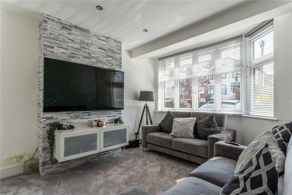 Crownhill Road, Woodford Green... 3 bed terraced house £520,000