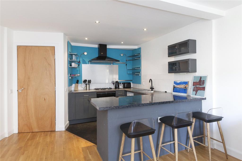 Apartment in Edinburgh, The Shore, Leith - View 4