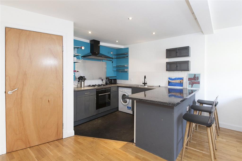 Apartment in Edinburgh, The Shore, Leith - View 5