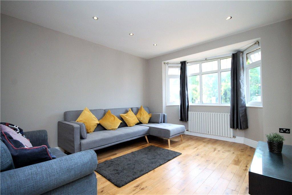 The Avenue, Coulsdon, CR5 2 bed apartment £310,000