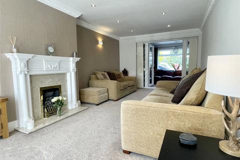 3 bedroom semi-detached house for sale - Harewood Drive, Royton, Oldham, Greater Manchester, OL2