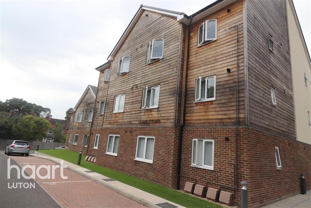 Alice Court, Ridgway Road, Luton 2 bed flat £1,250 pcm (£288 pw)