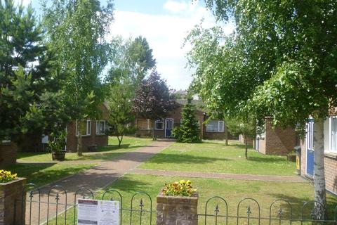 2 bedroom bungalow to rent - Alton Gardens, Luton