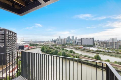 Studio to rent, Amelia House, London City Island, London, E14