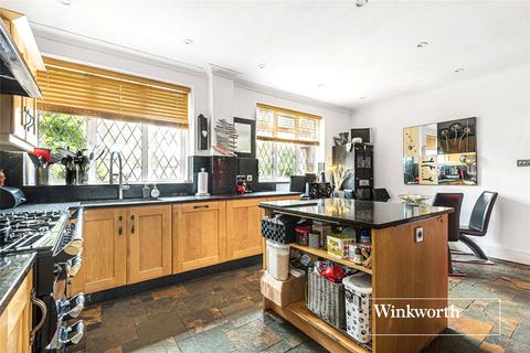 6 bedroom detached house for sale - Lyonsdown Road, New Barnet, EN5