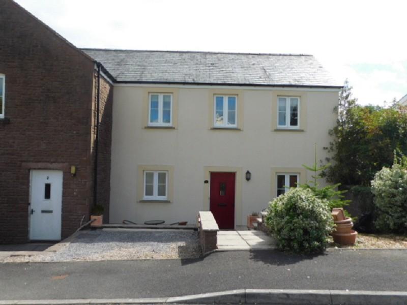 Parc Pencrug, Llandeilo, Carmarthenshire. 3 bed semidetached house £