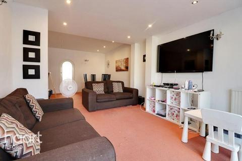 3 bedroom terraced house to rent, Perth Road, Ilford