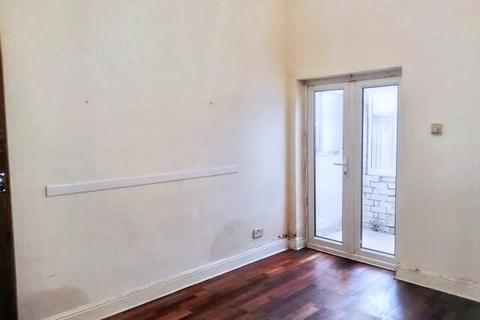 3 bedroom terraced house to rent, Cornwall Road, Birmingham B20