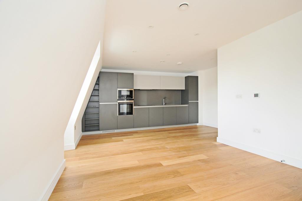 St. Peter's Square Hammersmith W6 1 bed apartment £2,100 pcm (£485 pw)