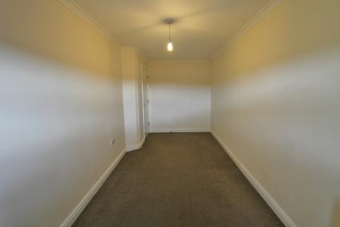 2 bedroom apartment to rent, Worsley Street, Golborne, Warrington, WA3 3AG