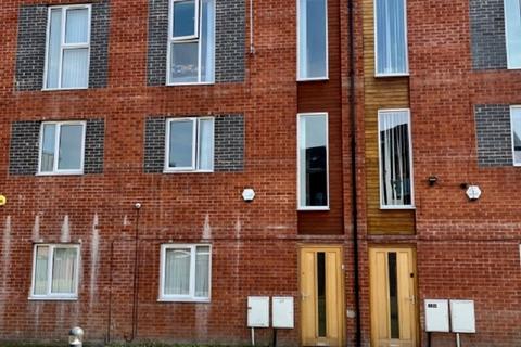 4 bedroom townhouse to rent, Northumberland Road, Old Trafford, Manchester. M16 9DA