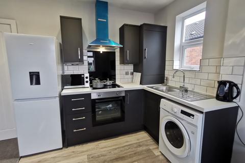 1 bedroom flat to rent, 81 Albert Avenue, Hull, Yorkshire, HU3