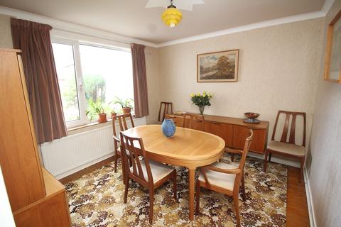 15 Castle Avenue, Balloch, Alexandria, G83 8HU