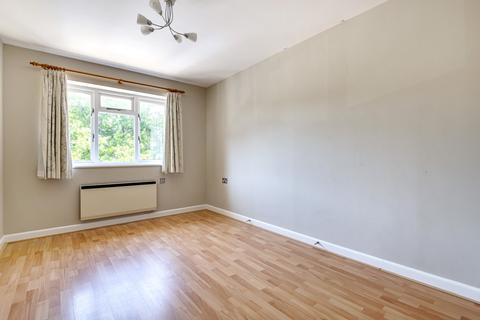1 bedroom apartment for sale - Trimmers Field, Farnham, Surrey, GU9