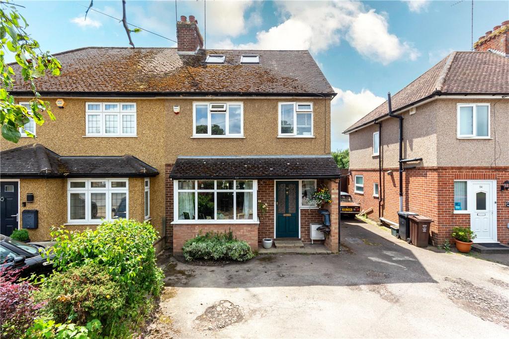 Tollgate Road, Colney Heath, St. Albans 4 bed semidetached house for