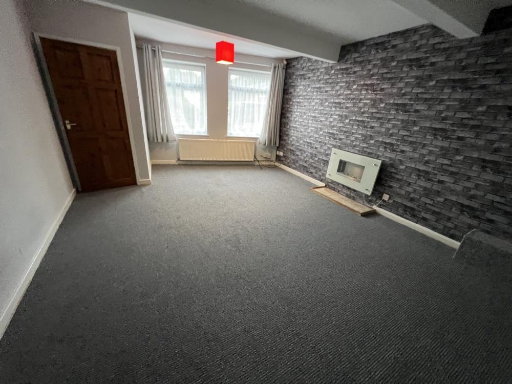 Alfreton Road. Newton 2 bed townhouse £595 pcm (£137 pw)