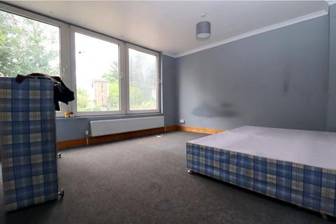 8 Trowbridge Gardens, Luton, LU2 7JY